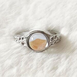 5/$15 🩷 MUST BUNDLE Silver Moonstone Cabochon Ring